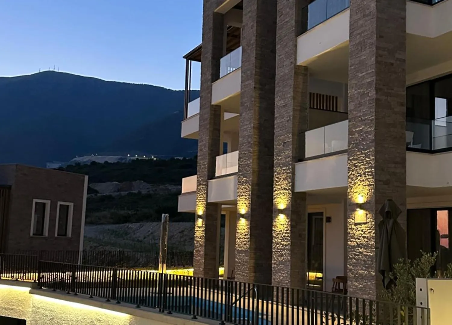 Ana Maria'S Excellent Home In Palase